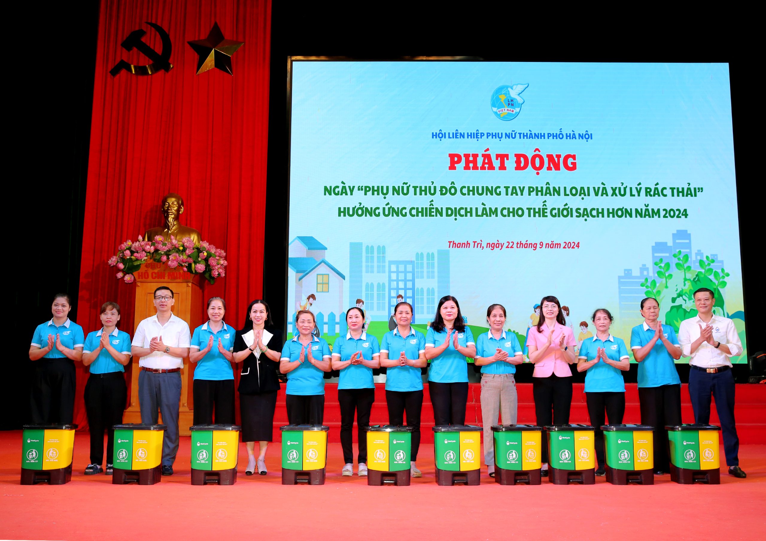 VietCycle đồng hành Ngày ‘phụ nữ Thủ đô chung tay phân loại và xử lý rác thải’